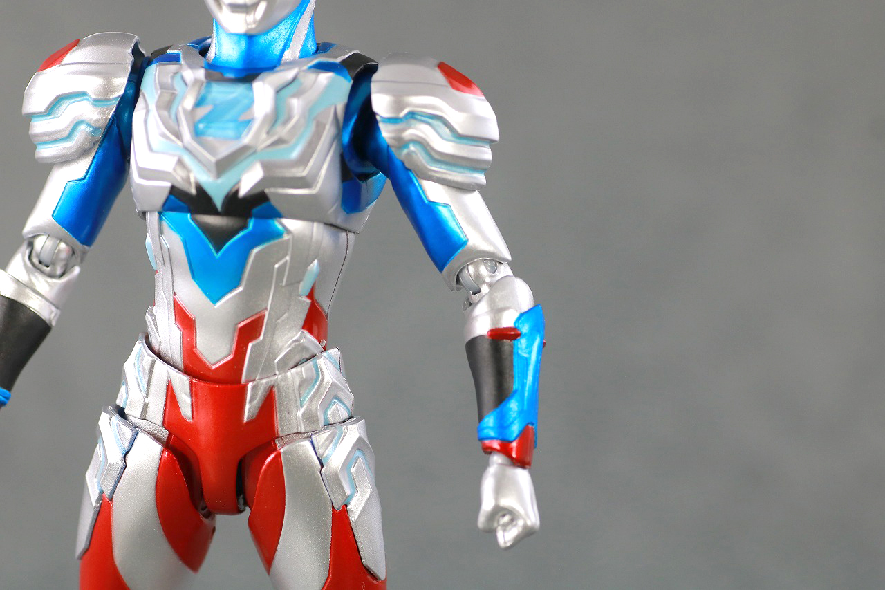 S.H.フィギュアーツ　ウルトラマンゼット アルファエッジ　Special Color Ver.　レビュー　本体