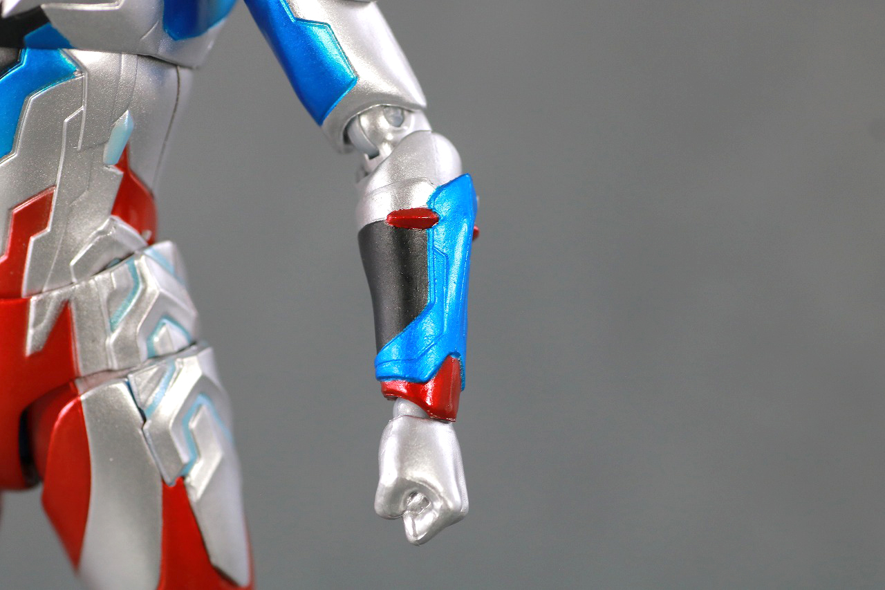 S.H.フィギュアーツ　ウルトラマンゼット アルファエッジ　Special Color Ver.　レビュー　本体