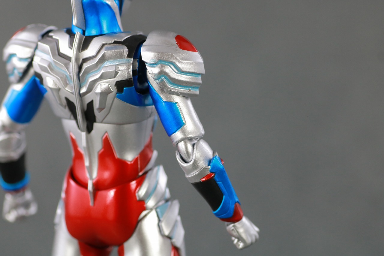 S.H.フィギュアーツ　ウルトラマンゼット アルファエッジ　Special Color Ver.　レビュー　本体