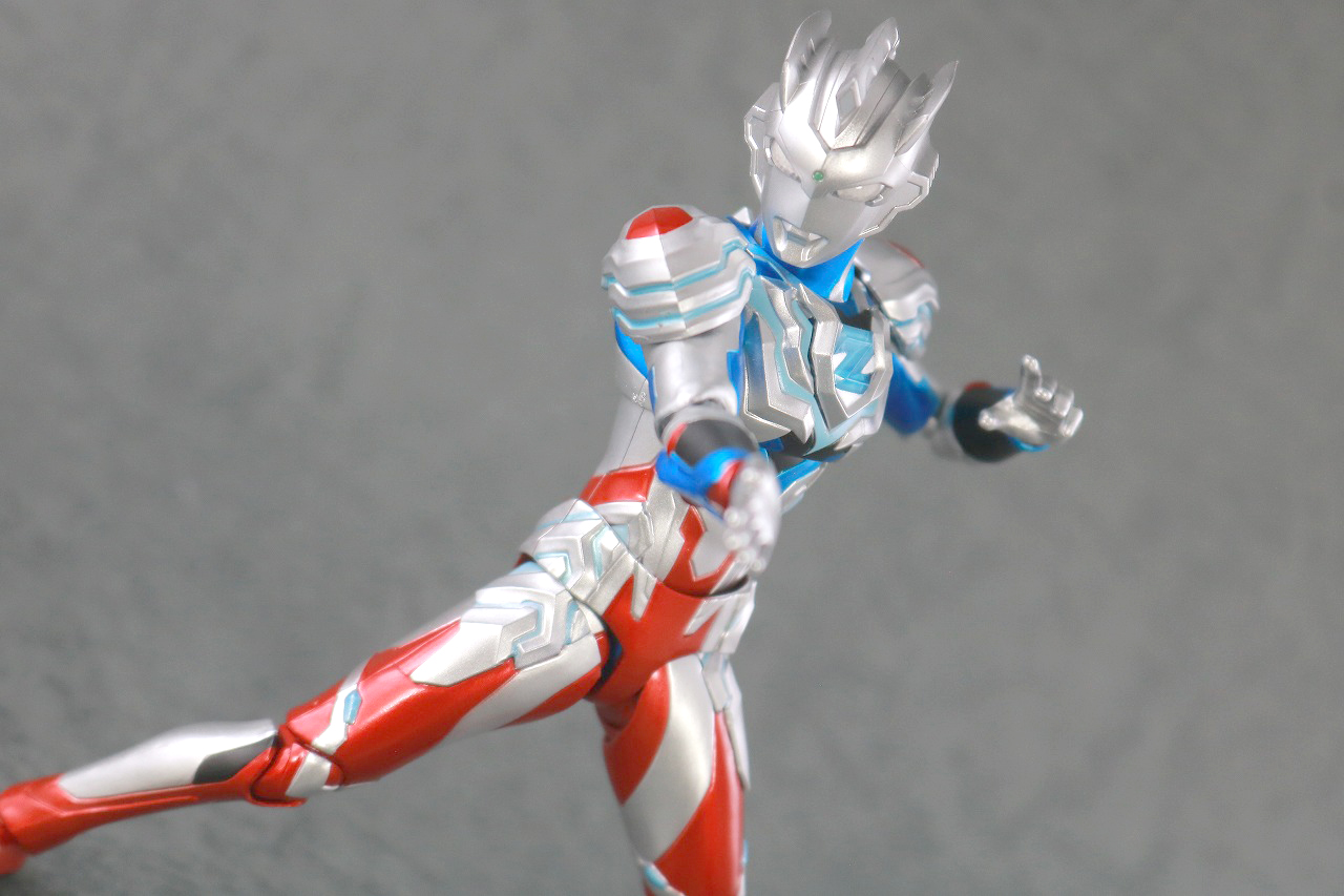 S.H.フィギュアーツ　ウルトラマンゼット アルファエッジ　Special Color Ver.　レビュー　アクション