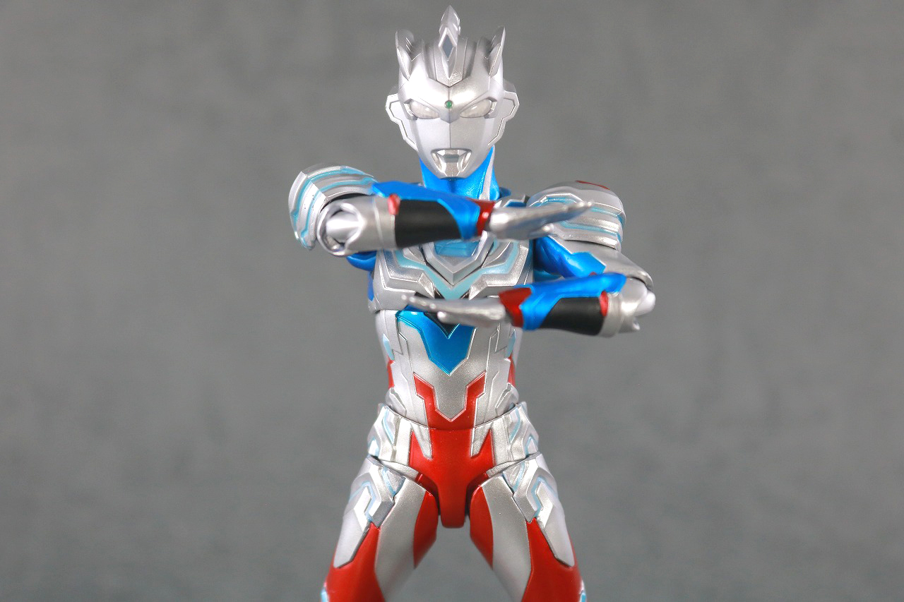 S.H.フィギュアーツ　ウルトラマンゼット アルファエッジ　Special Color Ver.　レビュー　アクション