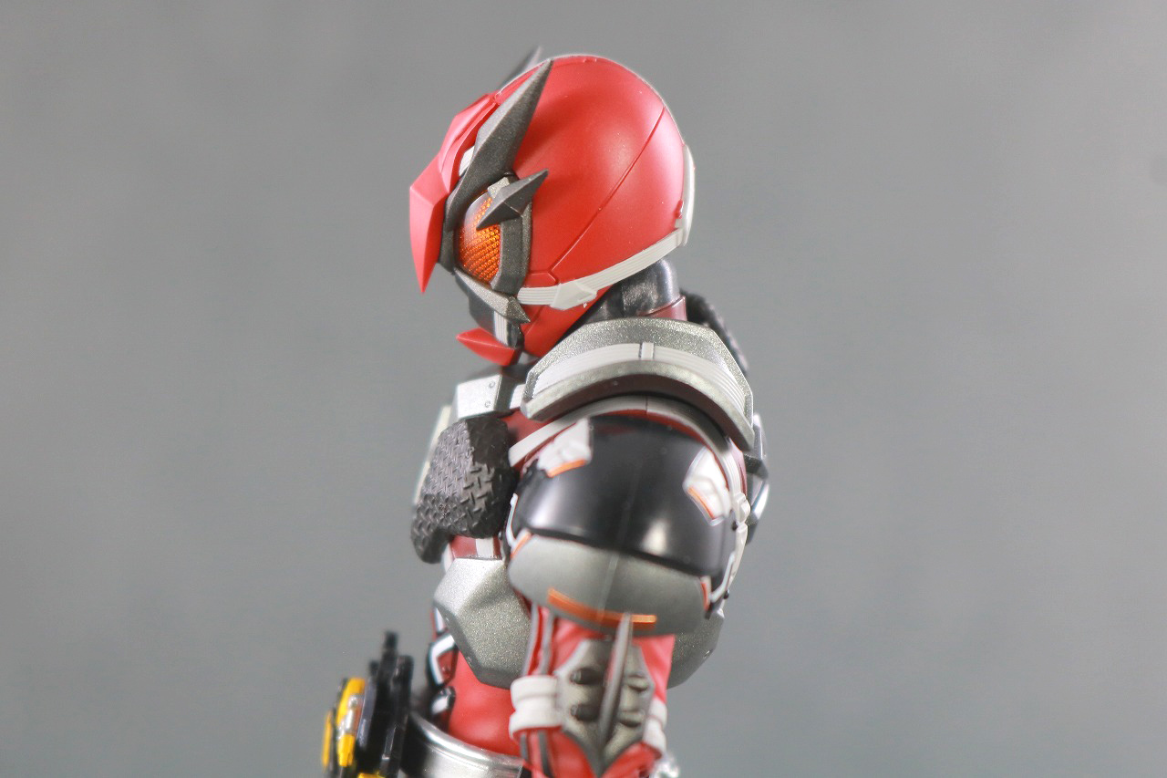 S.H.フィギュアーツ　仮面ライダー雷　レビュー　可動範囲