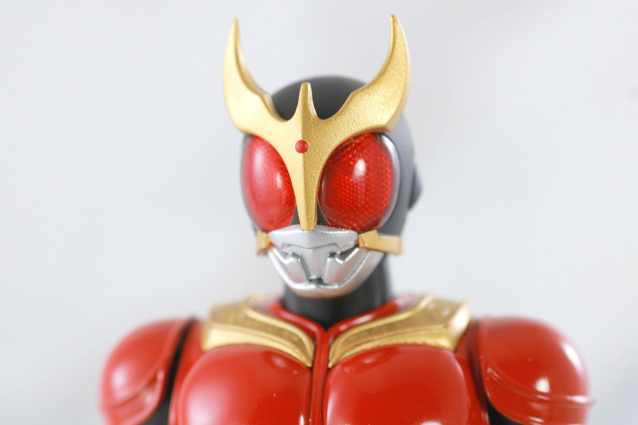 S.H.フィギュアーツ　仮面ライダークウガ マイティフォーム 真骨彫製法 50th Anniversary Ver.　レビュー　本体