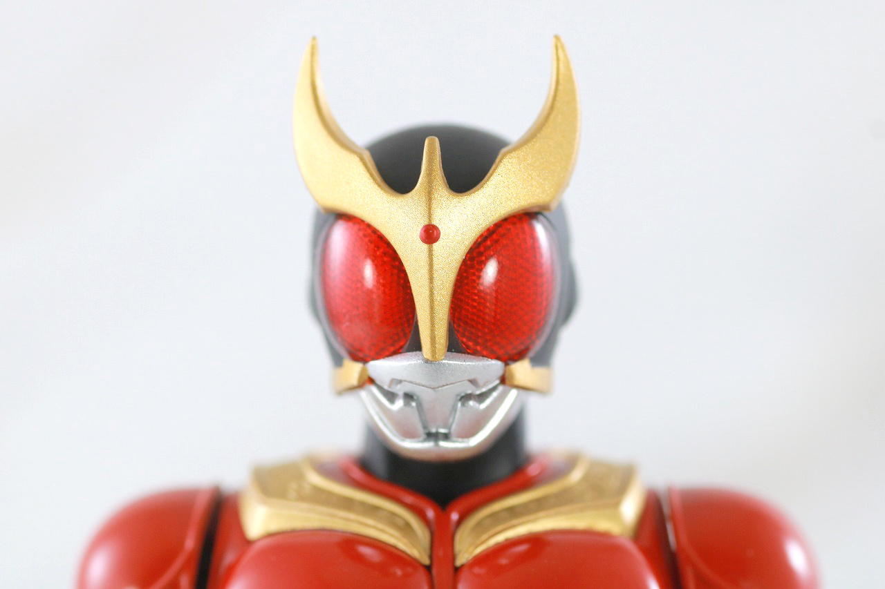 S.H.フィギュアーツ　仮面ライダークウガ マイティフォーム 真骨彫製法 50th Anniversary Ver.　レビュー　本体