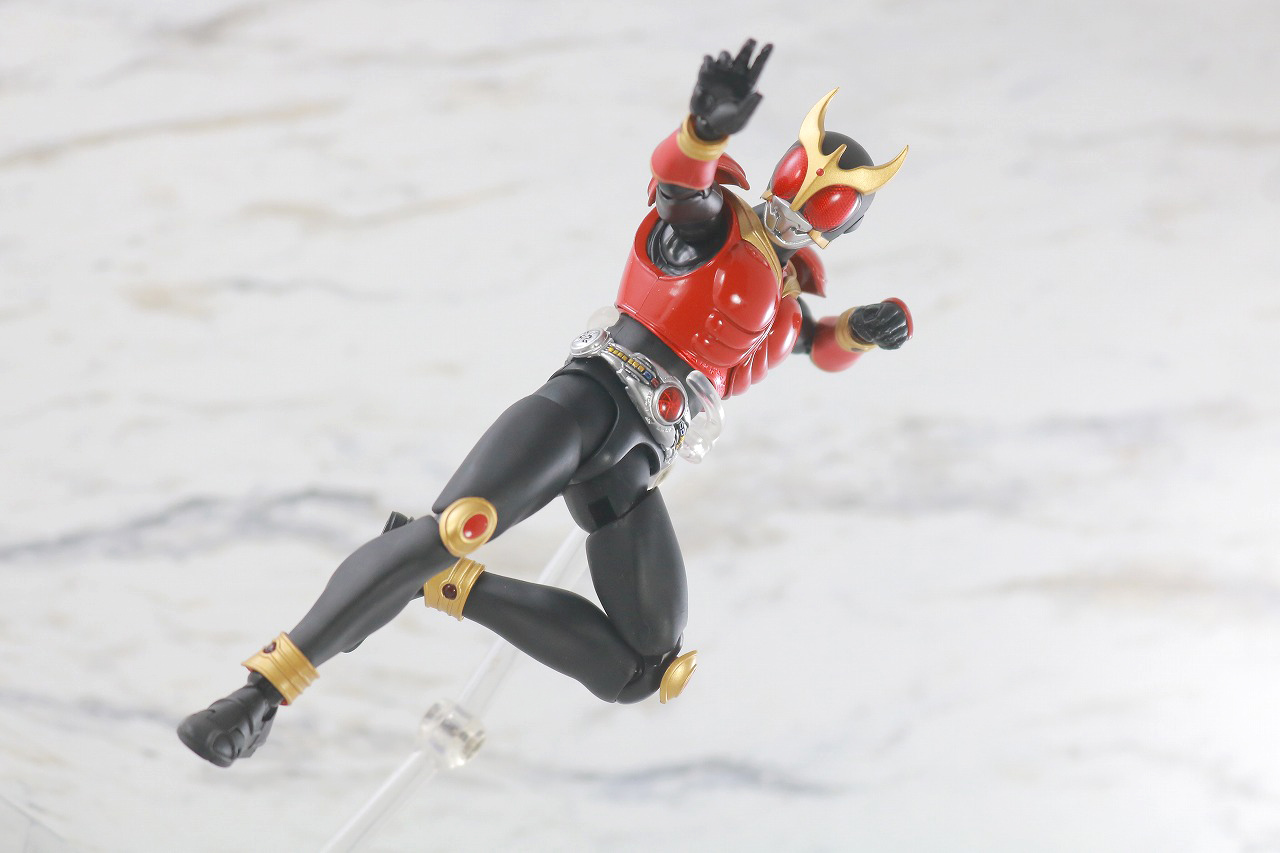 S.H.フィギュアーツ　仮面ライダークウガ マイティフォーム 真骨彫製法 50th Anniversary Ver.　レビュー　アクション