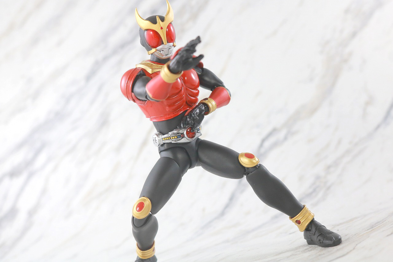 S.H.フィギュアーツ　仮面ライダークウガ マイティフォーム 真骨彫製法 50th Anniversary Ver.　レビュー　アクション