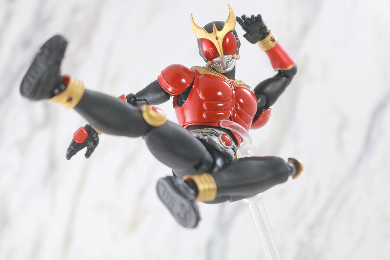 S.H.フィギュアーツ　仮面ライダークウガ マイティフォーム　真骨彫製法　50th Anniversary Ver.　レビュー