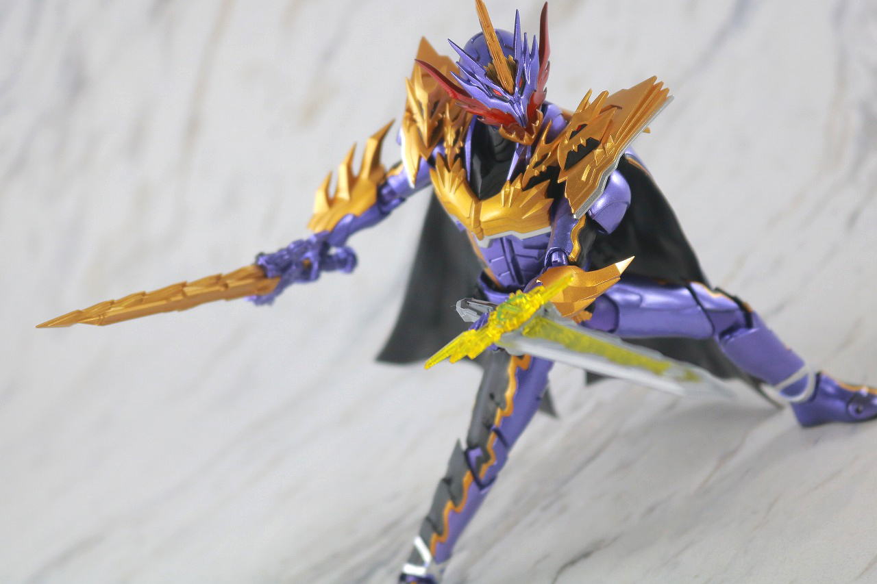 S.H.フィギュアーツ　仮面ライダーカリバー ジャオウドラゴン　レビュー　アクション