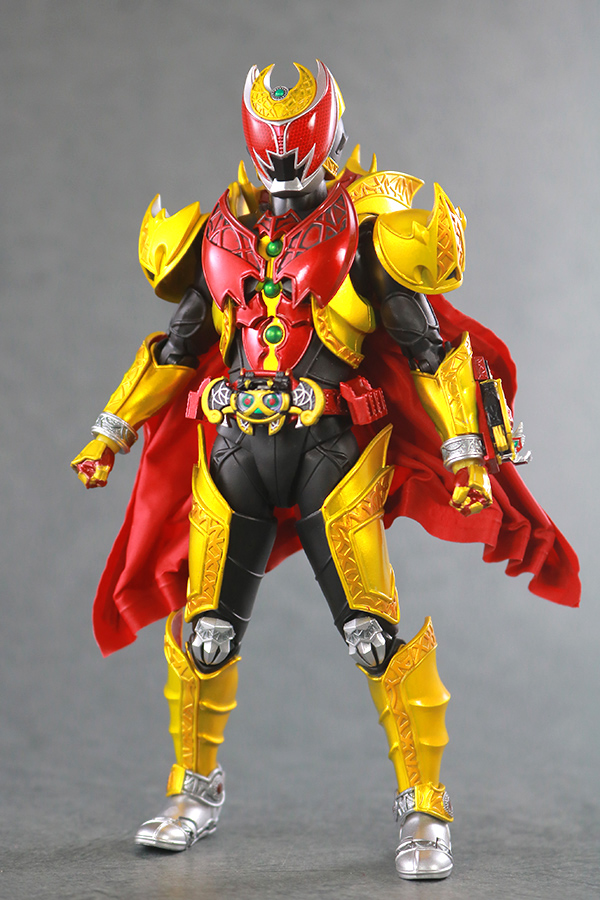 S.H.フィギュアーツ　仮面ライダーキバ　エンペラーフォーム　真骨彫製法　レビュー　本体