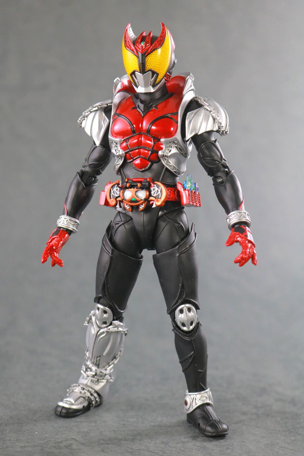 S.H.フィギュアーツ　仮面ライダーキバ　エンペラーフォーム　真骨彫製法　レビュー　付属品　キバットバットⅣ世