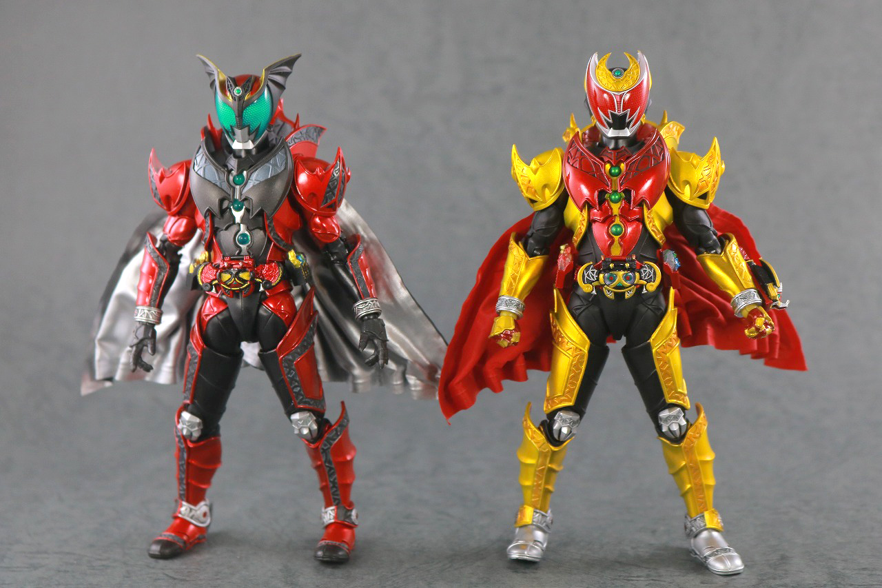 S.H.フィギュアーツ　仮面ライダーキバ　エンペラーフォーム　真骨彫製法　レビュー　本体　ダークキバ　比較