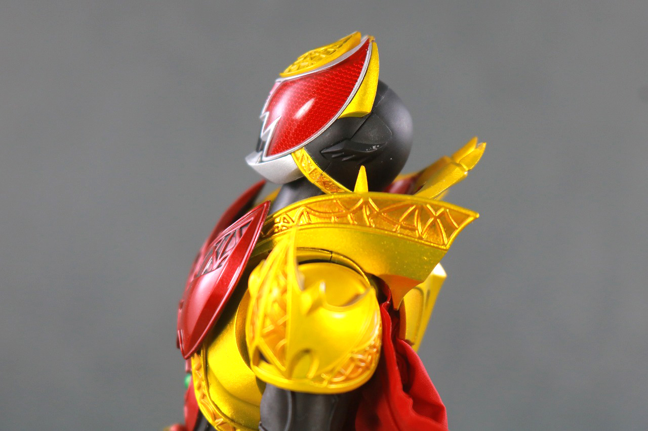 S.H.フィギュアーツ　仮面ライダーキバ　エンペラーフォーム　真骨彫製法　レビュー　可動範囲