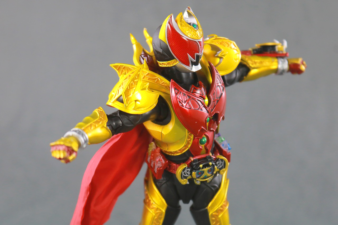 S.H.フィギュアーツ　仮面ライダーキバ　エンペラーフォーム　真骨彫製法　レビュー　可動範囲