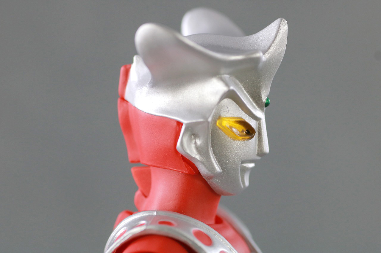 S.H.フィギュアーツ　ウルトラマンレオ　レビュー　本体