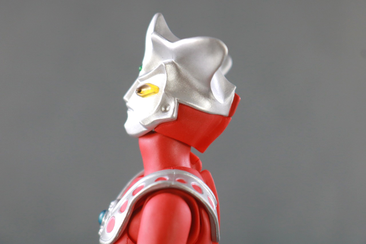 S.H.フィギュアーツ　ウルトラマンレオ　レビュー　可動範囲