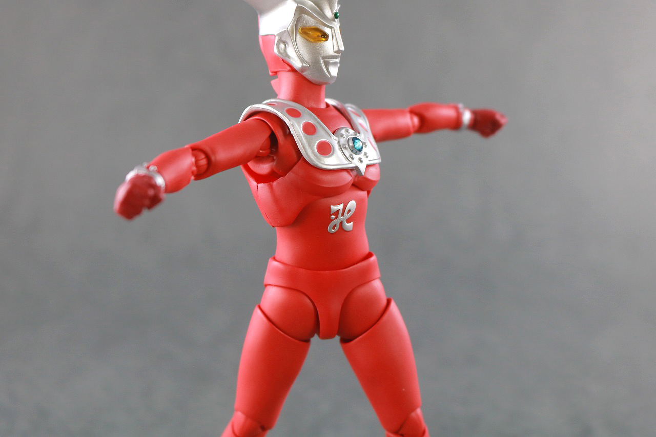 S.H.フィギュアーツ　ウルトラマンレオ　レビュー　可動範囲