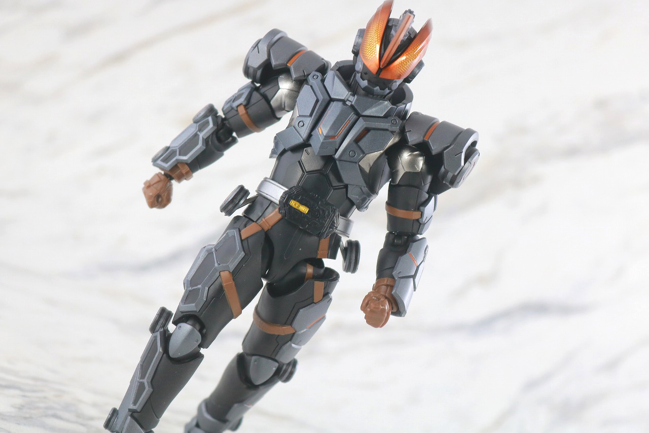 S.H.フィギュアーツ　仮面ライダーバスター　玄武神話　レビュー　アクション