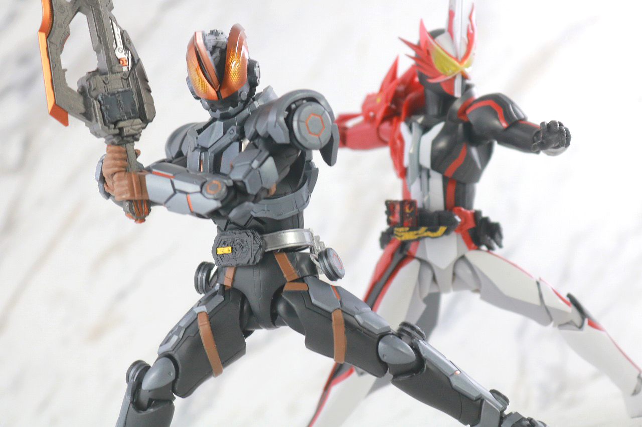 S.H.フィギュアーツ　仮面ライダーバスター 玄武神話　レビュー