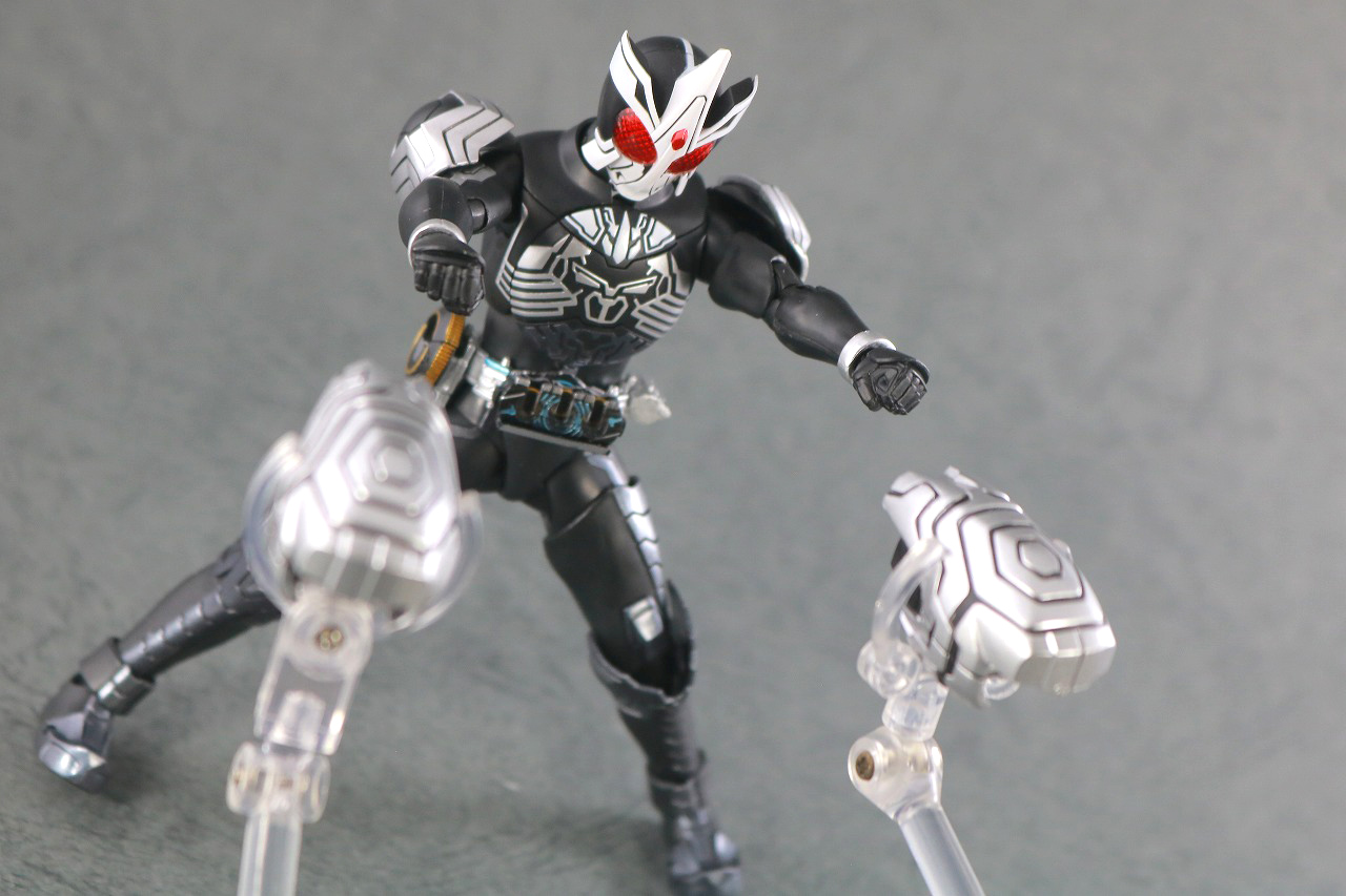 S.H.フィギュアーツ　仮面ライダーオーズ サゴーゾコンボ 真骨彫製法　レビュー　アクション