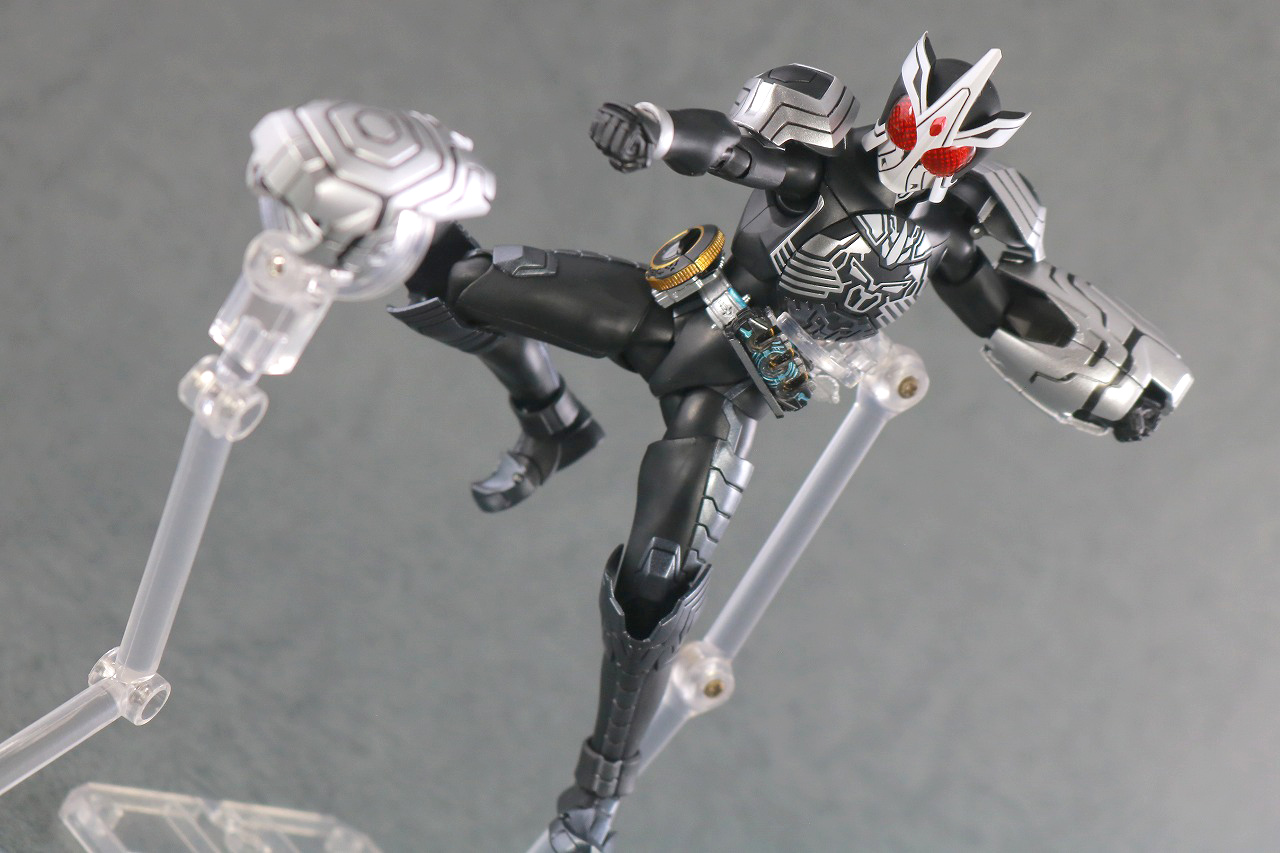 S.H.フィギュアーツ　仮面ライダーオーズ サゴーゾコンボ 真骨彫製法　レビュー　アクション