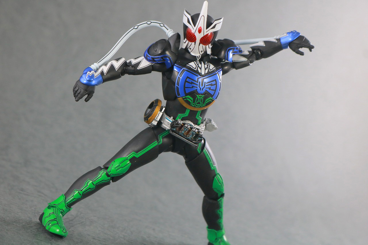 S.H.フィギュアーツ　仮面ライダーオーズ サゴーゾコンボ 真骨彫製法　レビュー　アクション