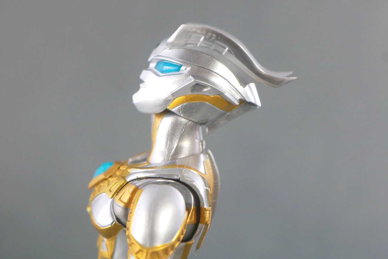 S.H.フィギュアーツ　ウルティメイトシャイニングウルトラマンゼロ　レビュー　可動範囲