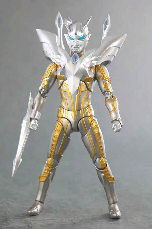 S.H.フィギュアーツ　ウルティメイトシャイニングウルトラマンゼロ　レビュー　付属品　ウルティメイトイージス