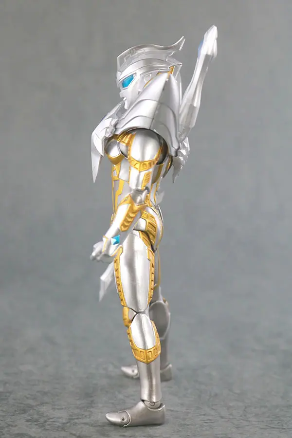 S.H.フィギュアーツ　ウルティメイトシャイニングウルトラマンゼロ　レビュー　付属品　ウルティメイトイージス