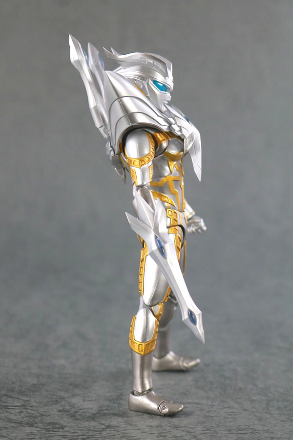 S.H.フィギュアーツ　ウルティメイトシャイニングウルトラマンゼロ　レビュー　付属品　ウルティメイトイージス