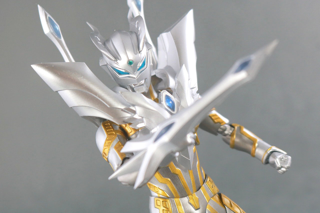 S.H.フィギュアーツ　ウルティメイトシャイニングウルトラマンゼロ　レビュー　アクション