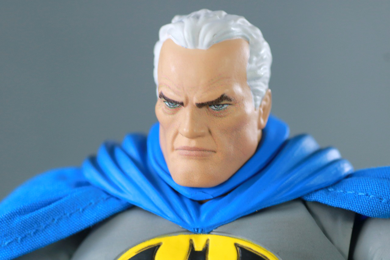 MAFEX　バットマン　ダークナイト　リターンズ　レビュー　付属品　ブルース・ウェイン