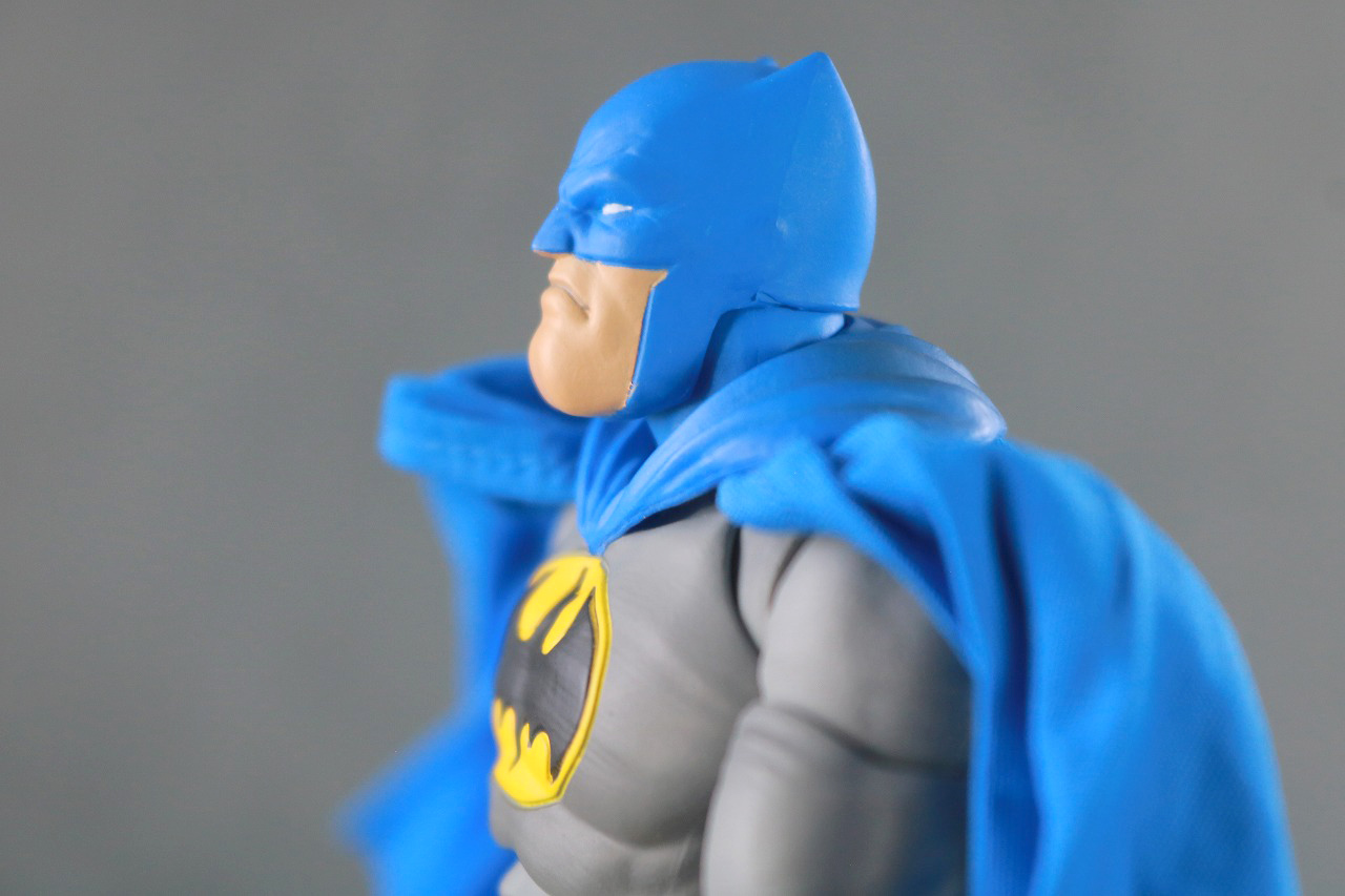 MAFEX　バットマン　ダークナイト　リターンズ　レビュー　可動範囲