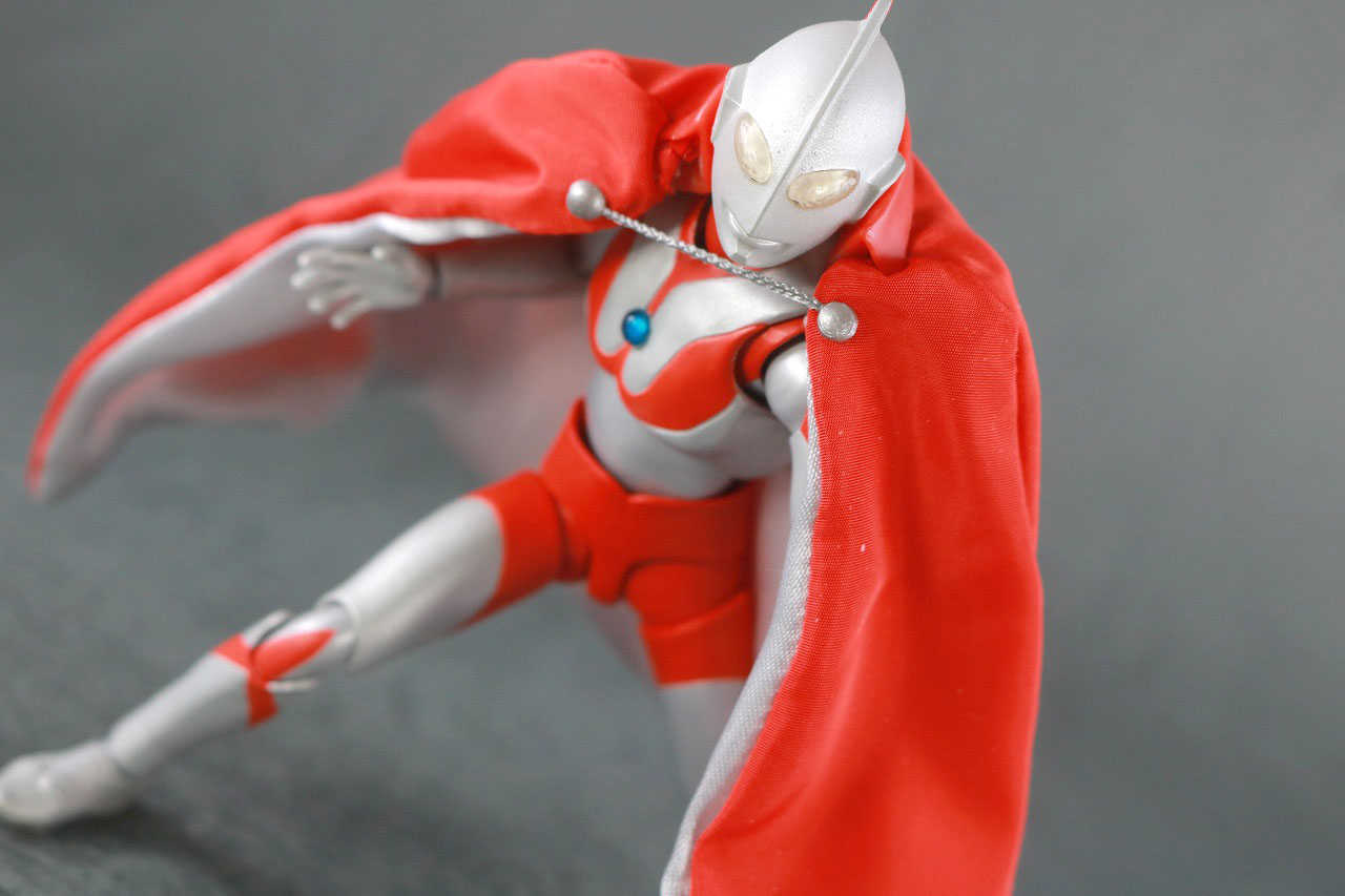 S.H.フィギュアーツ　ブラザーズマント　レビュー　アクション　ウルトラマン