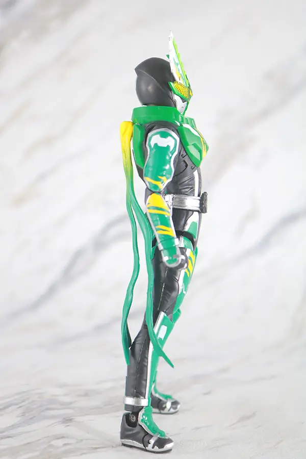 S.H.フィギュアーツ　仮面ライダー剣斬　猿飛忍者伝　レビュー　本体