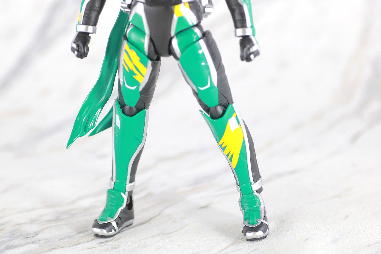 S.H.フィギュアーツ　仮面ライダー剣斬　猿飛忍者伝　レビュー　本体