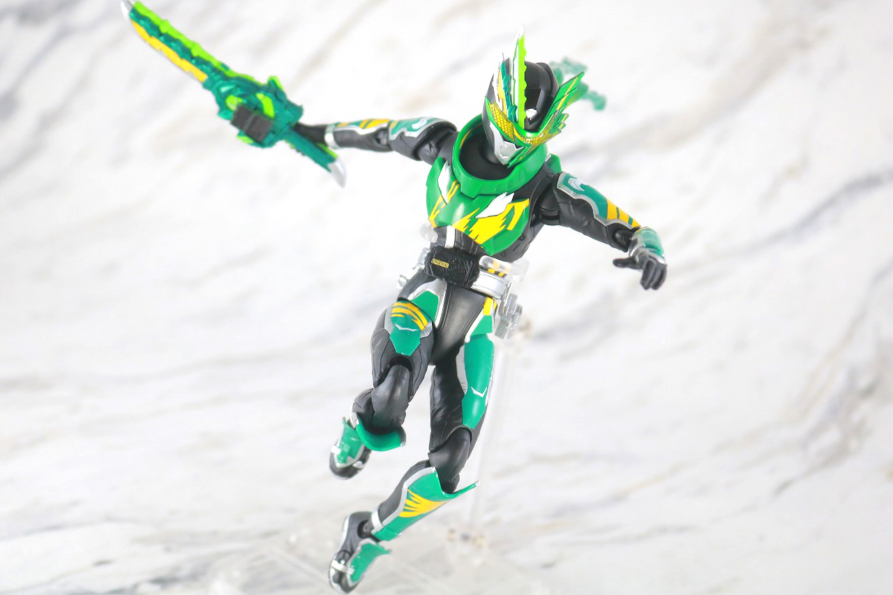 S.H.フィギュアーツ　仮面ライダー剣斬　猿飛忍者伝　レビュー　アクション