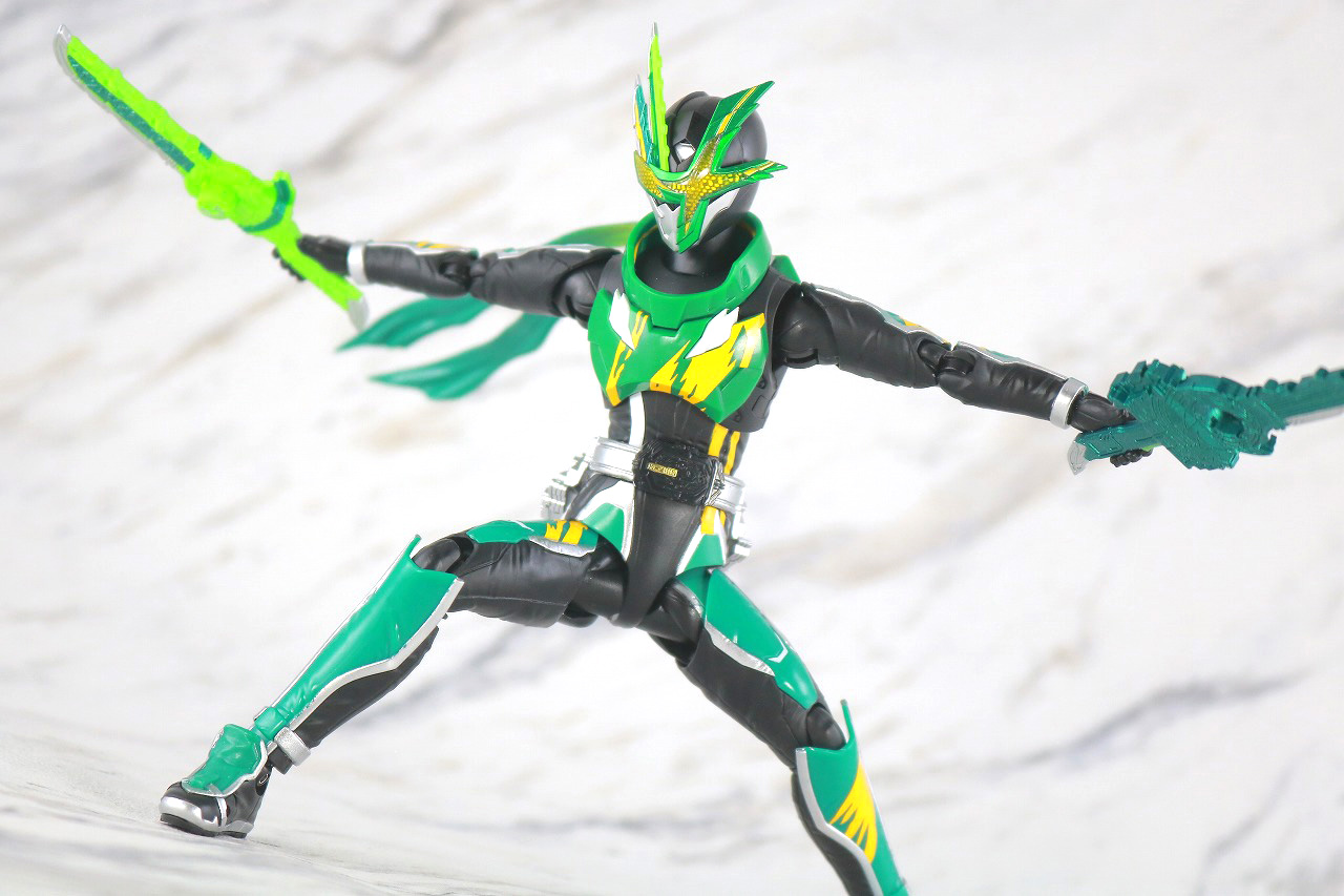 S.H.フィギュアーツ　仮面ライダー剣斬　猿飛忍者伝　レビュー　アクション