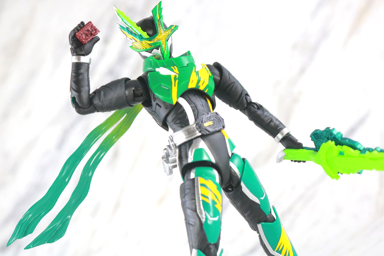 S.H.フィギュアーツ　仮面ライダー剣斬　猿飛忍者伝　レビュー　アクション