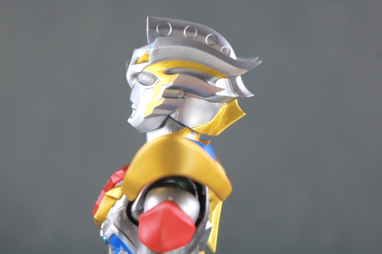  S.H.フィギュアーツ　ウルトラマンゼット デルタライズクロー　レビュー　可動範囲