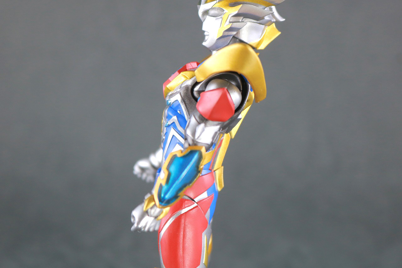  S.H.フィギュアーツ　ウルトラマンゼット デルタライズクロー　レビュー　可動範囲