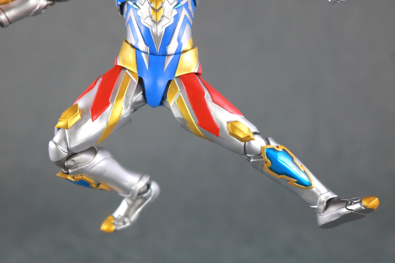  S.H.フィギュアーツ　ウルトラマンゼット デルタライズクロー　レビュー　可動範囲