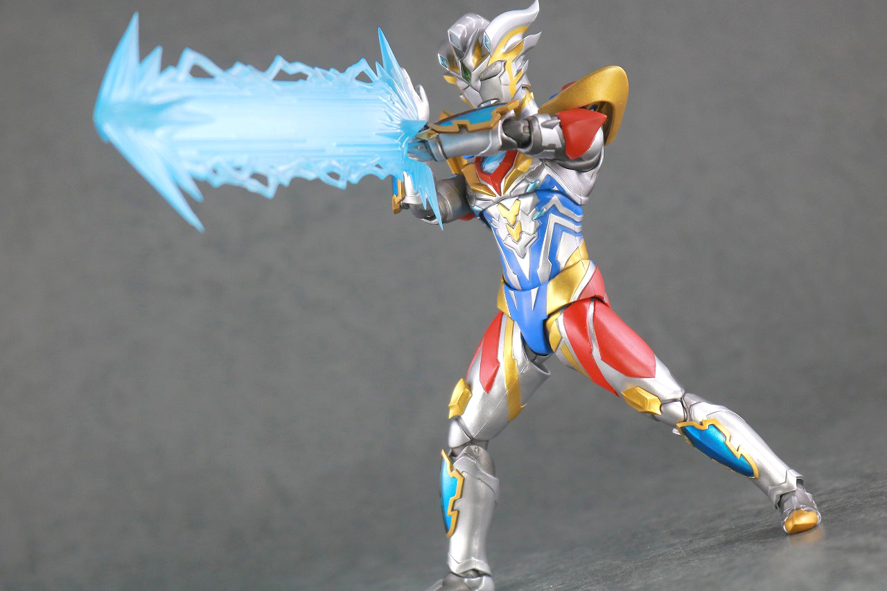  S.H.フィギュアーツ　ウルトラマンゼット デルタライズクロー　レビュー　アクション