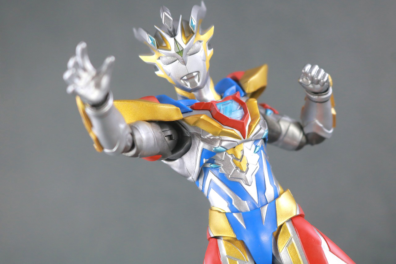  S.H.フィギュアーツ　ウルトラマンゼット デルタライズクロー　レビュー　アクション