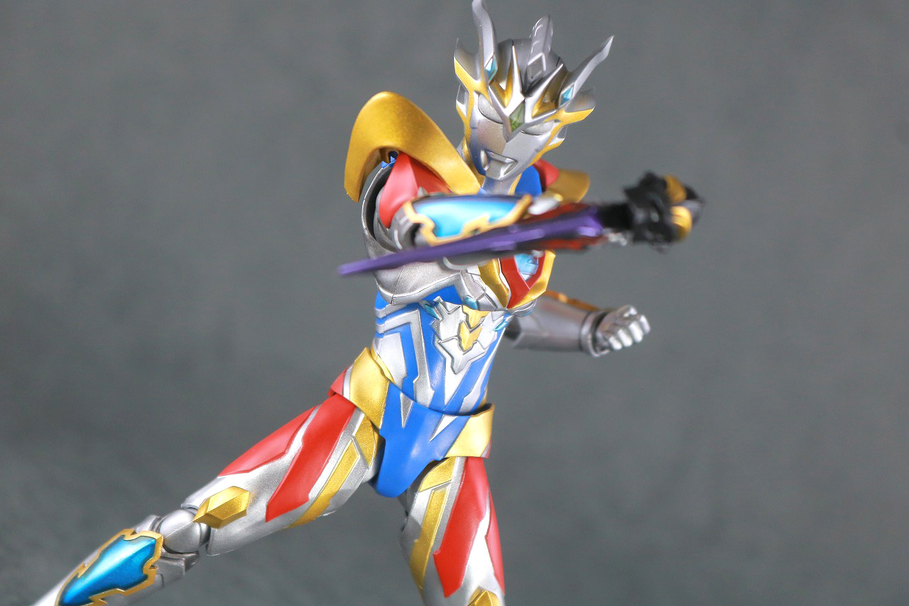  S.H.フィギュアーツ　ウルトラマンゼット デルタライズクロー　レビュー　アクション