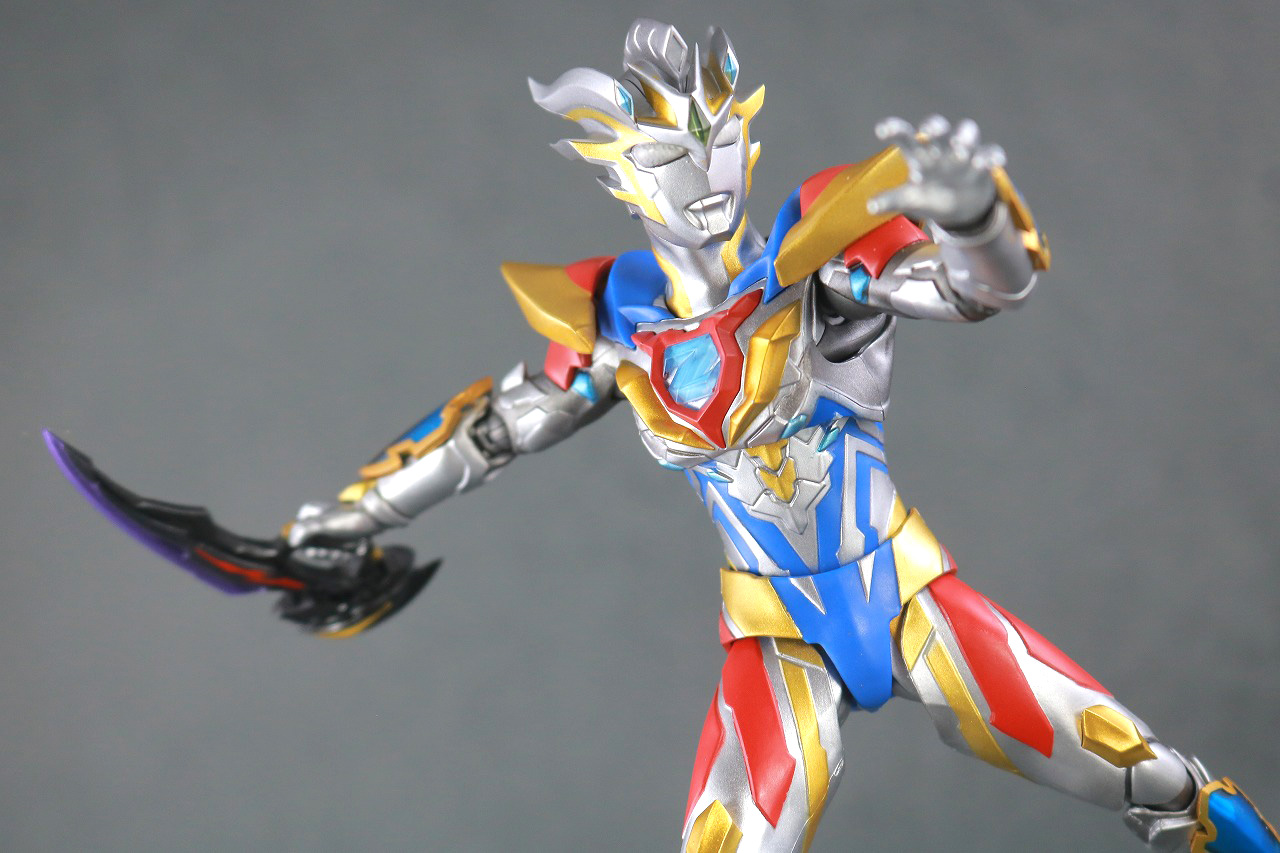  S.H.フィギュアーツ　ウルトラマンゼット デルタライズクロー　レビュー　アクション