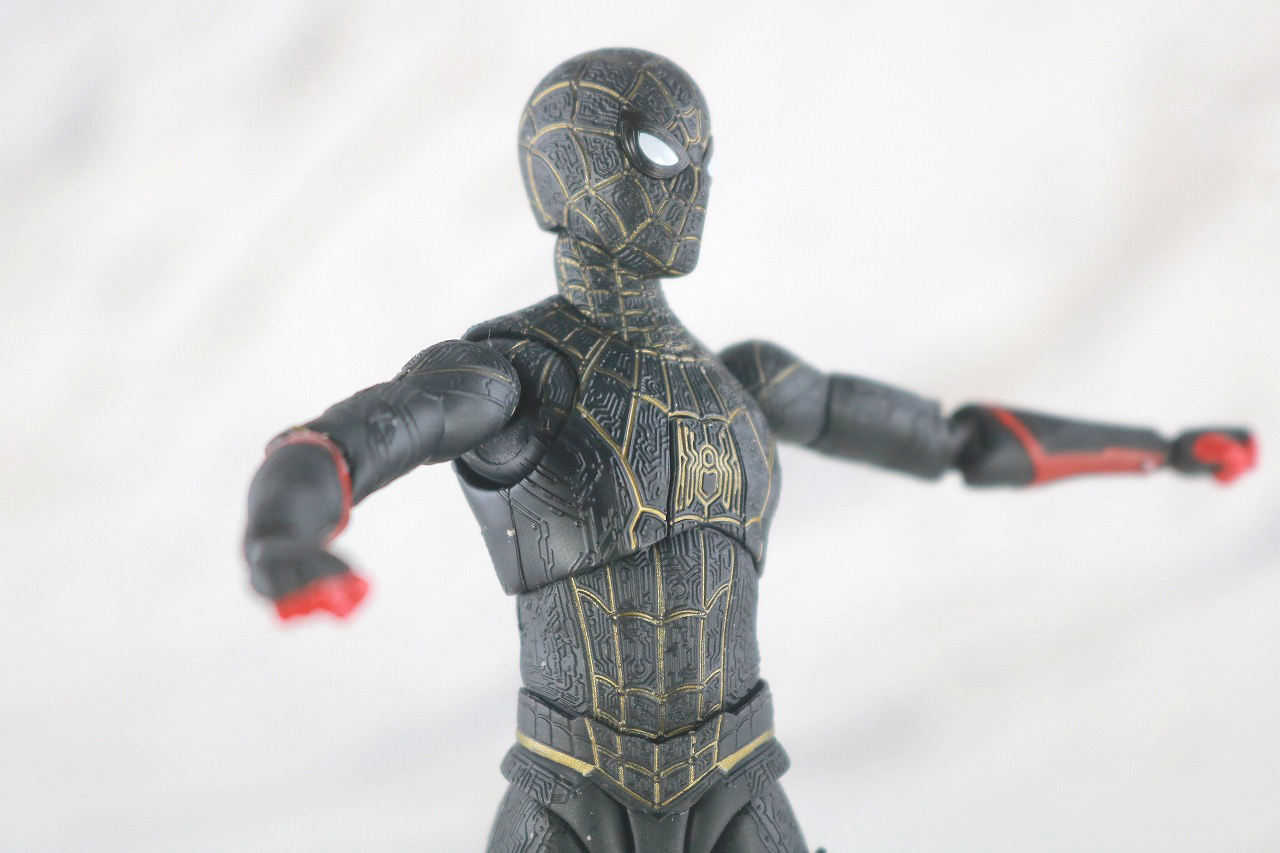 S.H.フィギュアーツ　スパイダーマン　ブラック＆ゴールドスーツ　レビュー　可動範囲