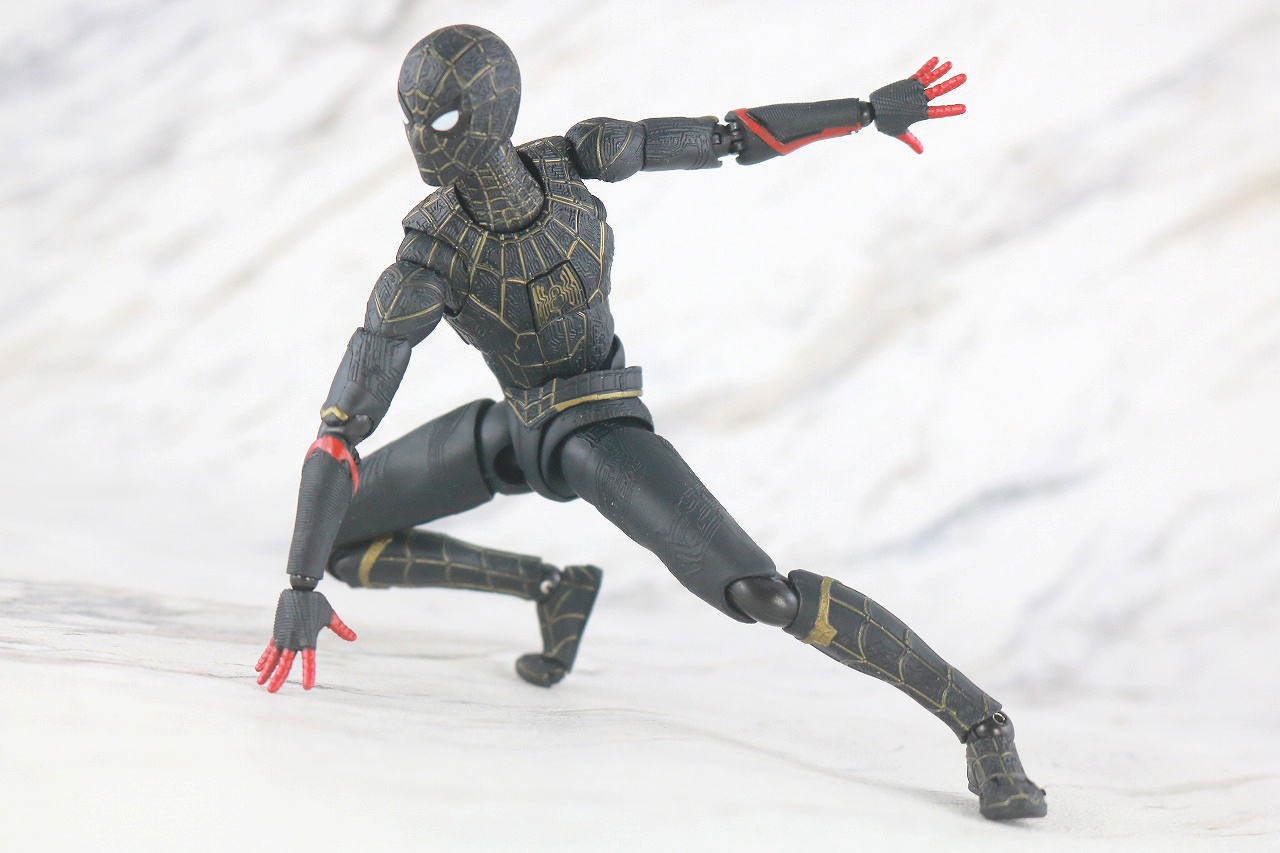 S.H.フィギュアーツ　スパイダーマン　ブラック＆ゴールドスーツ　レビュー　アクション