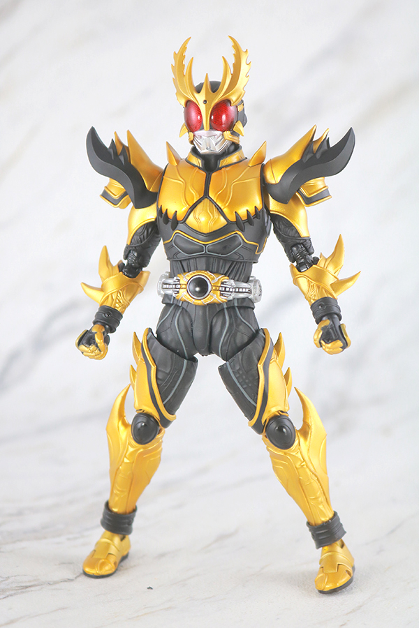 S.H.フィギュアーツ　仮面ライダークウガ ライジングアルティメット　真骨彫製法　レビュー　本体