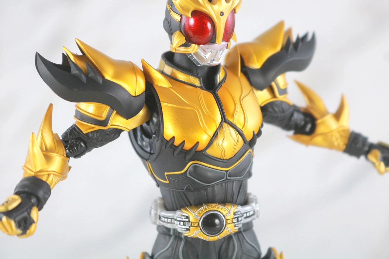 S.H.フィギュアーツ　仮面ライダークウガ ライジングアルティメット　真骨彫製法　レビュー　可動範囲