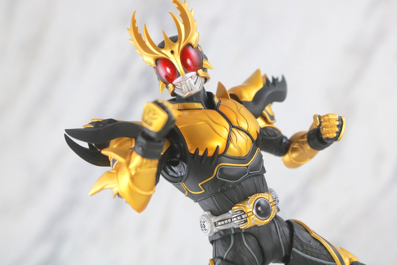 S.H.フィギュアーツ　仮面ライダークウガ ライジングアルティメット　真骨彫製法　レビュー　アクション